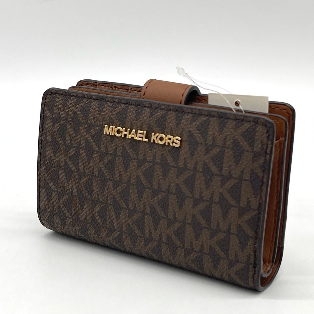Michael Kors Medium Bifold Zip Corner Wallet - Picture 3 of 8